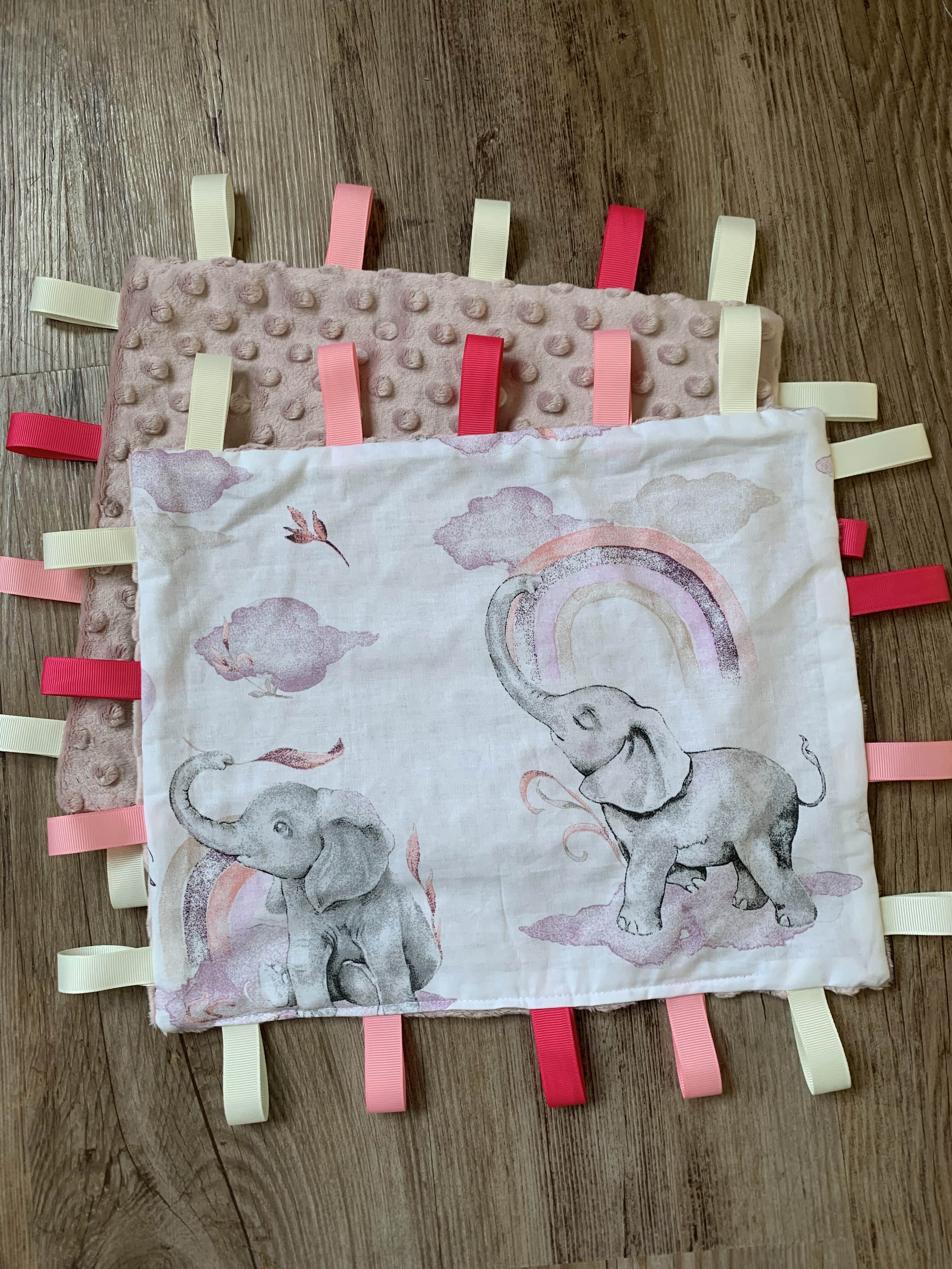 Big Elephant Taggy ( 32x26cm)