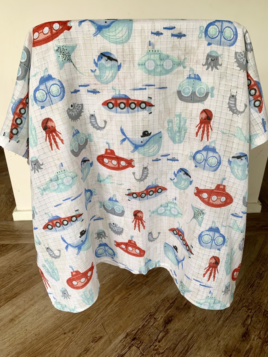 Sea life with submarines - red- with defect