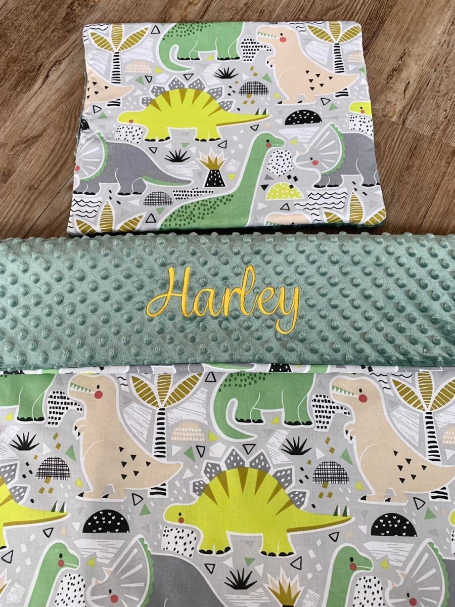 A PERSONALISED BLANKET - Image 3